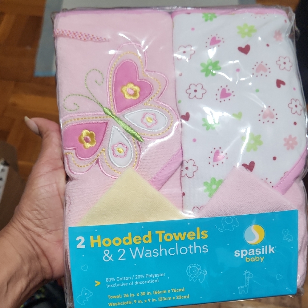 Baby Pink Butterfly Hooded Towels & Washcloths Set